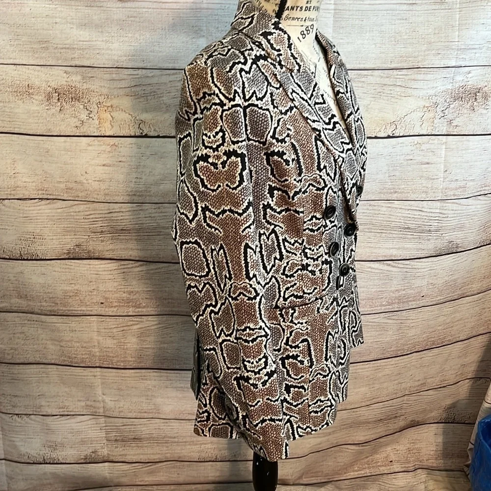 Cabi Python Blazer Double Breasted Samantha Size 8 Lined